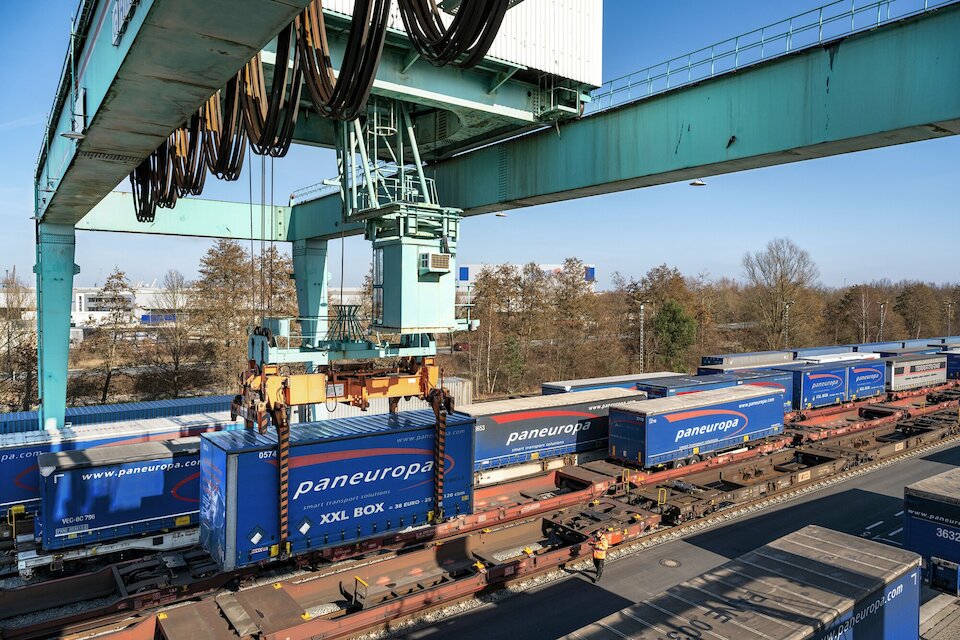 Umweltfreundlicher Automotive-Transport